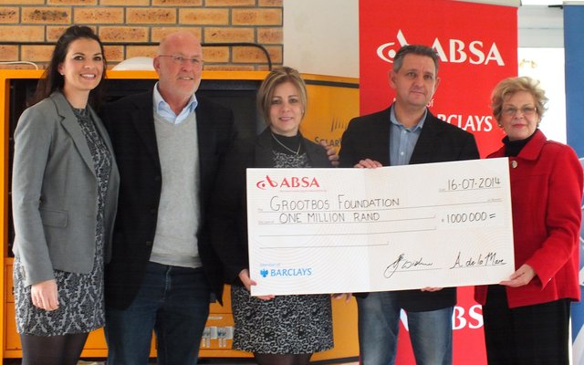 Lean Terblanche, Lutzeye Micheal Grootbos Foundation, Lurette Rudolph, Andy de la Mare ABSA, Mayor Overstrand Municipality Nicolette Botha Guthrie